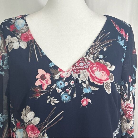 NWT Chaps Dress Women’s Size 10 Navy Chiffon Floral Bell Sleeve Vneck - Picture 2 of 11